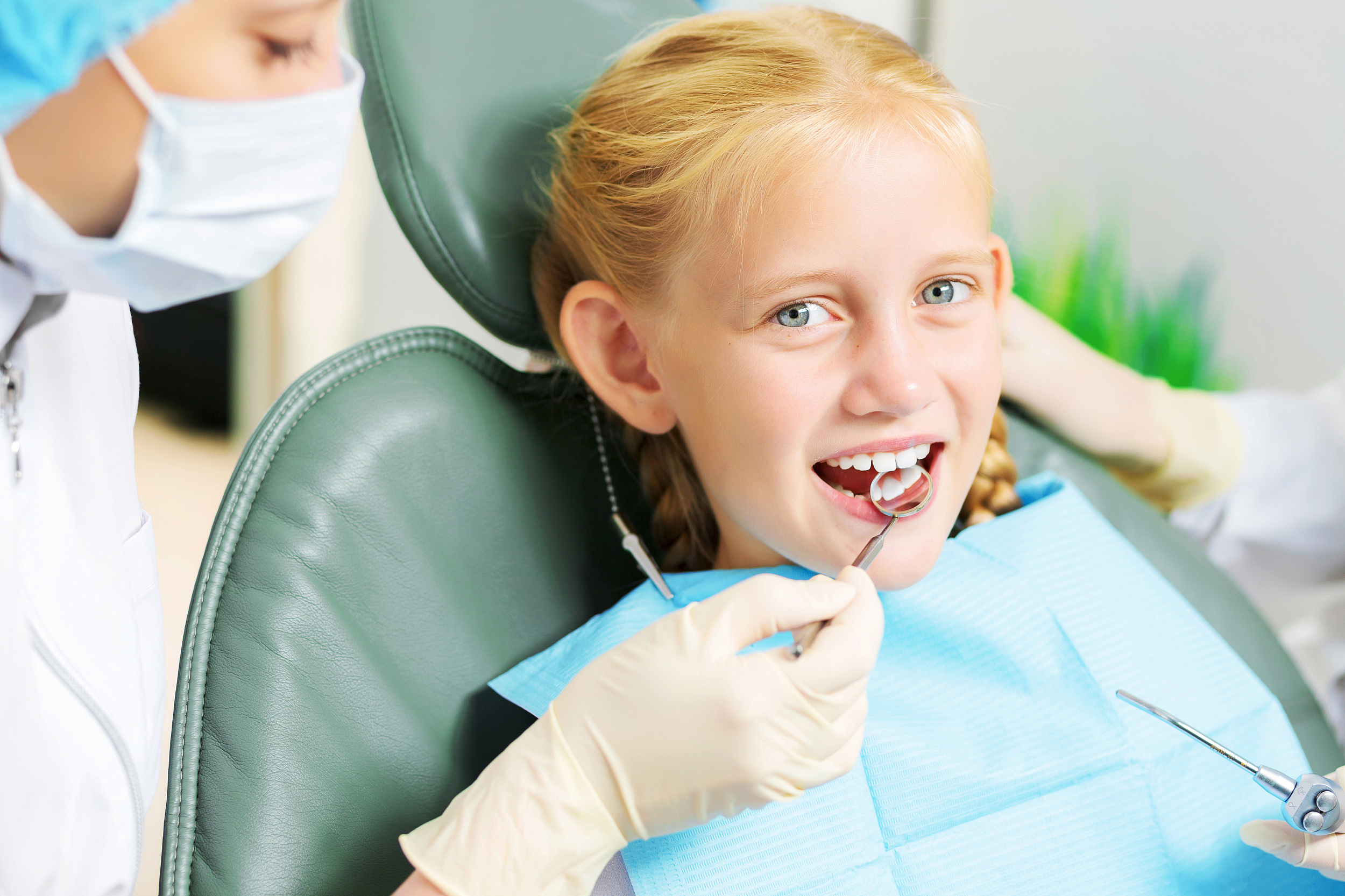 婴幼儿牙齿护理从0岁开始：预防龋齿的关键