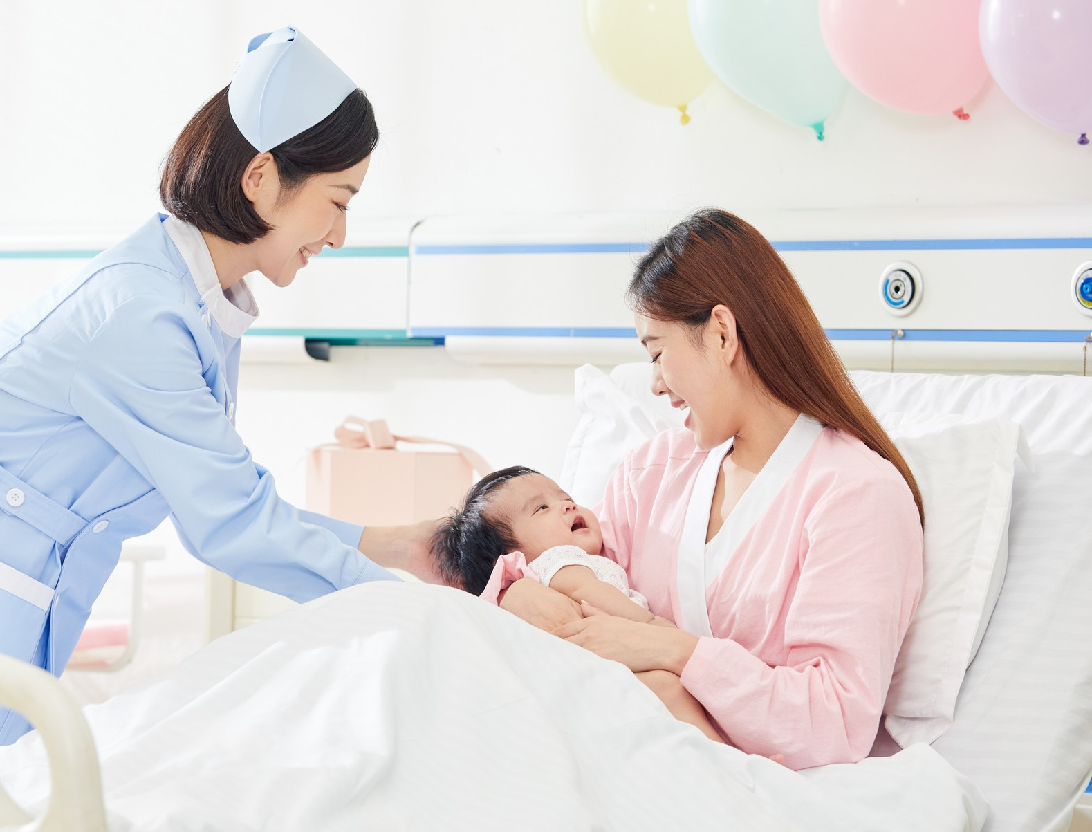 一位高级母婴护理师的自述，从家庭主妇重新出发